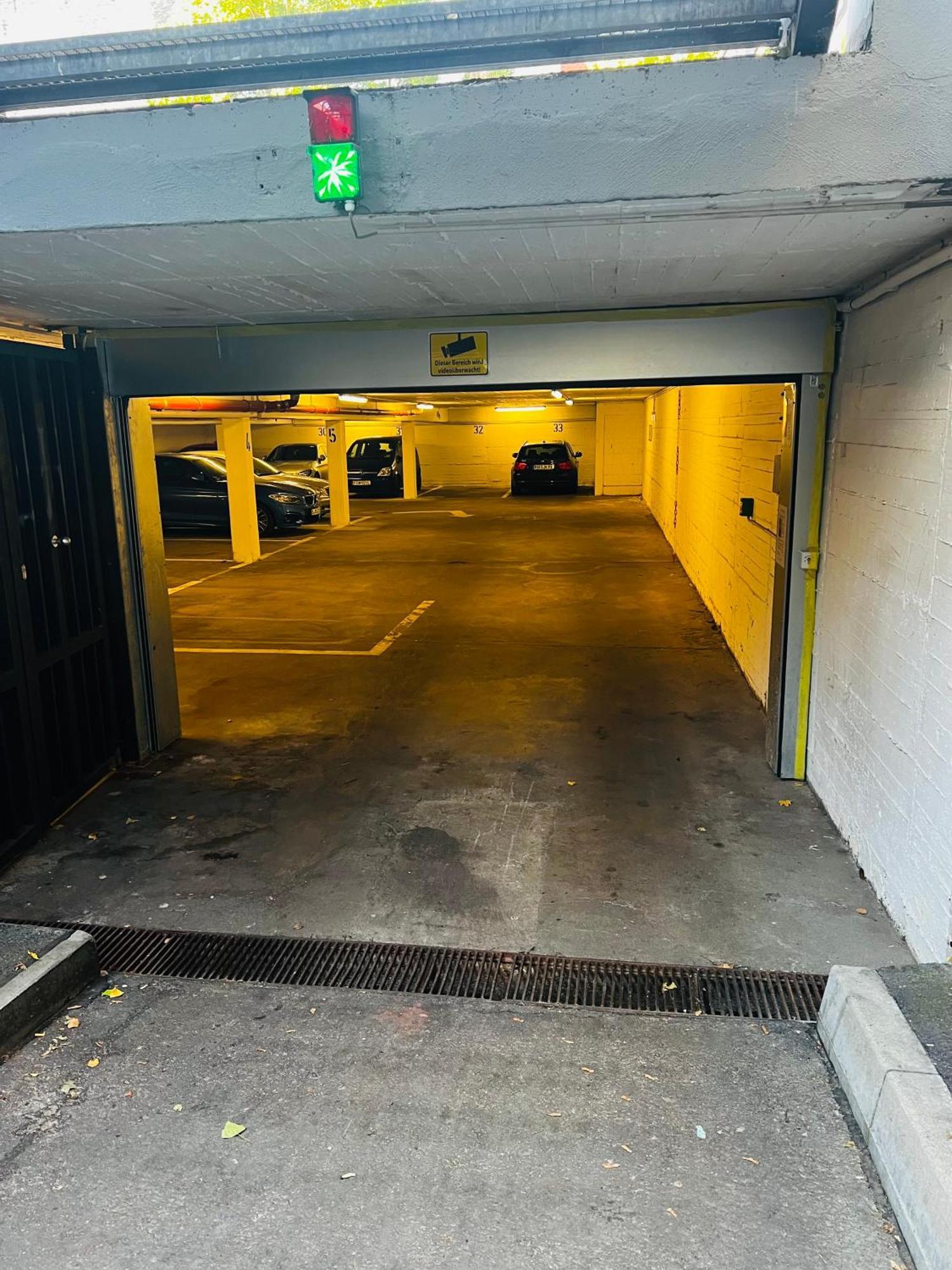 Ladenwohnung In Kreuzberg Mit Parkplatz In Einer Tiefgarage Berlin Luaran gambar